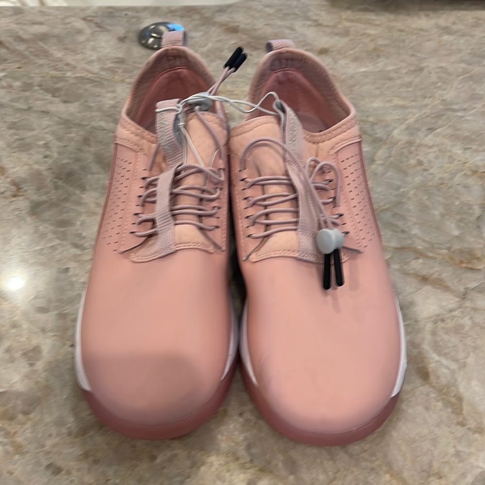 NWOT CLOVE LIMITED EDITION WOMEN'S PINK UP CLOVE CLASSIC!‎